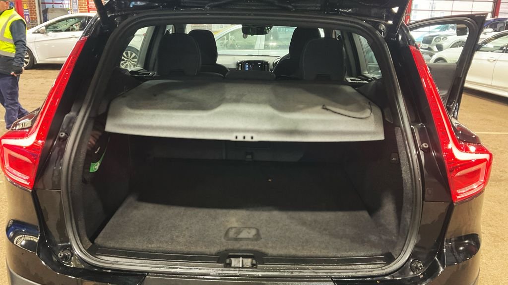 Used Volvo XC40 2023 for sale - 78145239: Photo 14