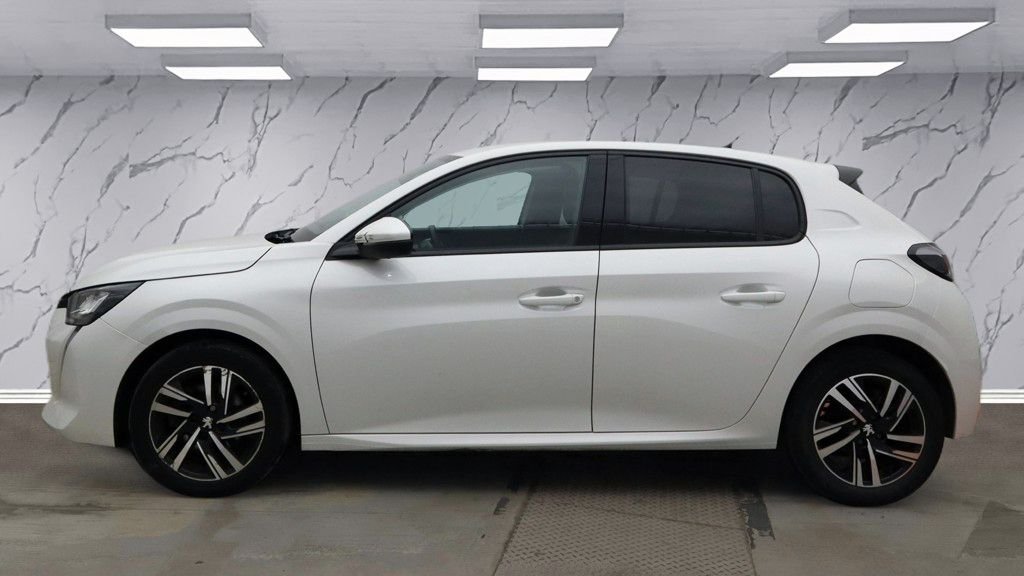 Used Peugeot 208 2021 for sale - 77499011: Photo 8