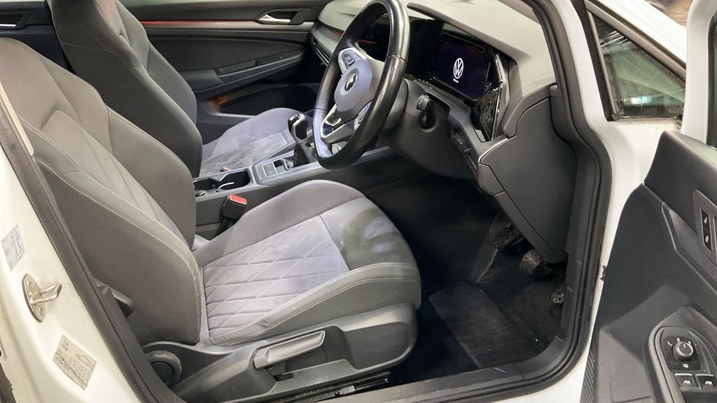 Used Volkswagen Golf 2020 for sale - 76686395: Photo 11