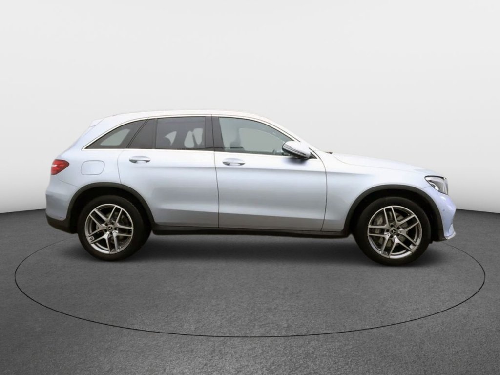 Used Mercedes-Benz GLC 2018 for sale - 75986127: Photo 5