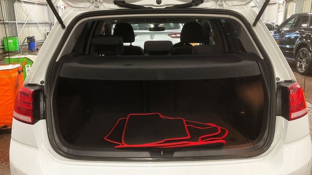 Used Volkswagen Golf 2020 for sale - 77341845: Photo 14