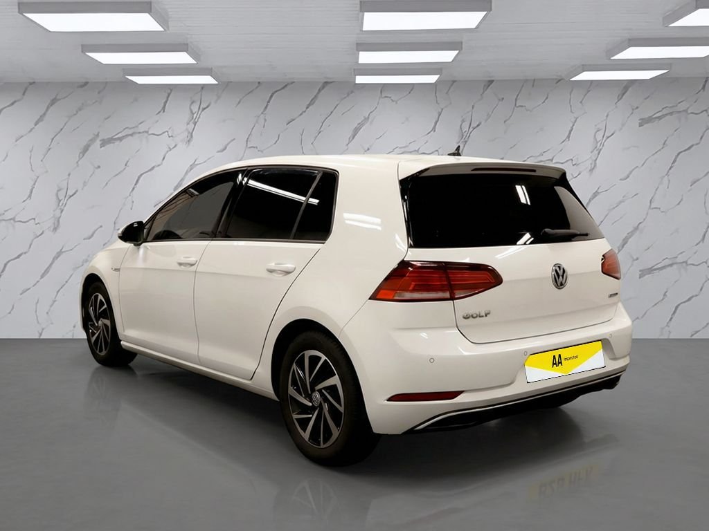 Used Volkswagen Golf 2020 for sale - 77341845: Photo 5