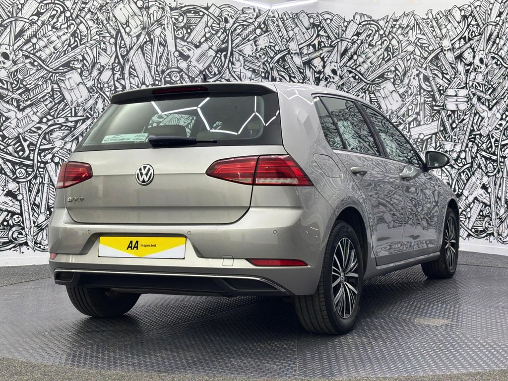 Used Volkswagen Golf 2018 for sale - 76303815: Photo 11
