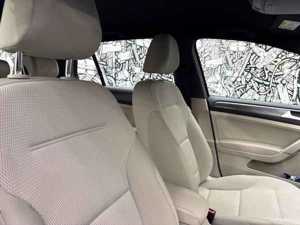 Used Volkswagen Golf 2018 for sale - 76303815: Photo 26