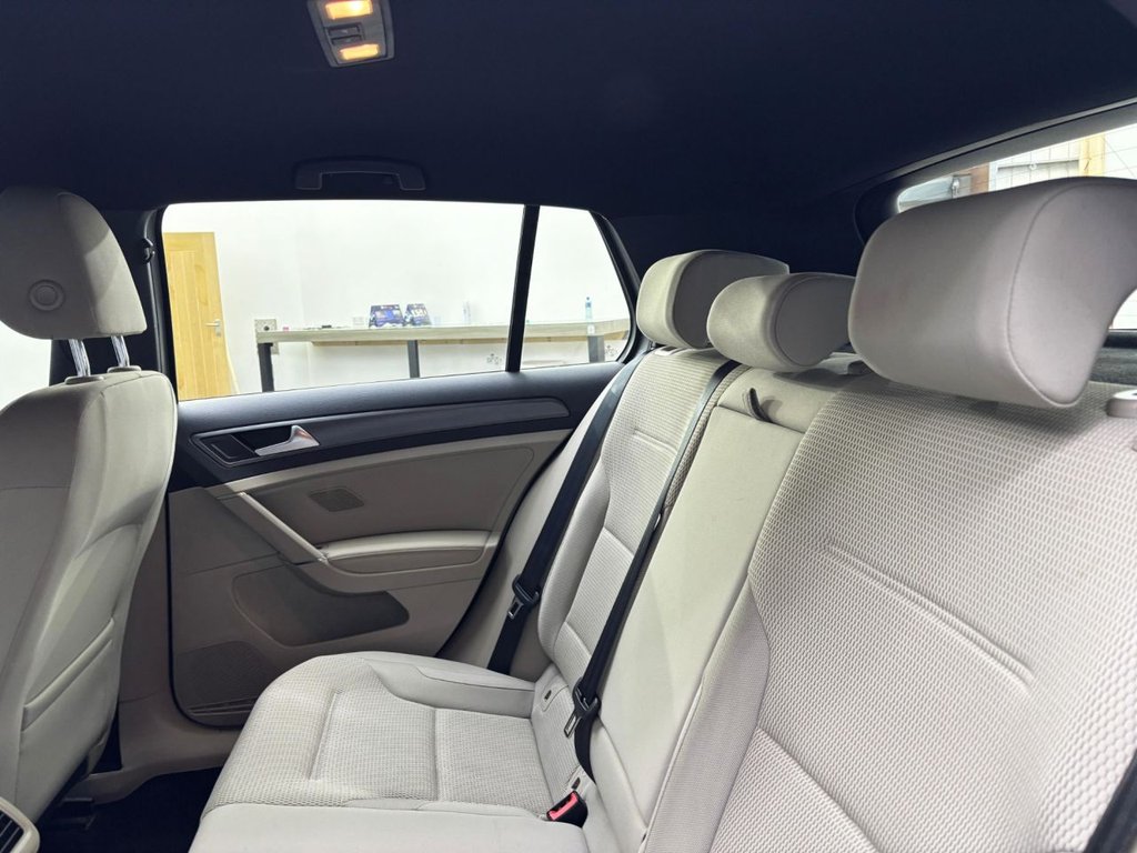 Used Volkswagen Golf 2018 for sale - 76303815: Photo 28