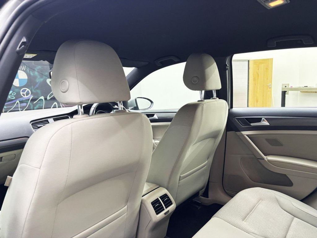 Used Volkswagen Golf 2018 for sale - 76303815: Photo 30