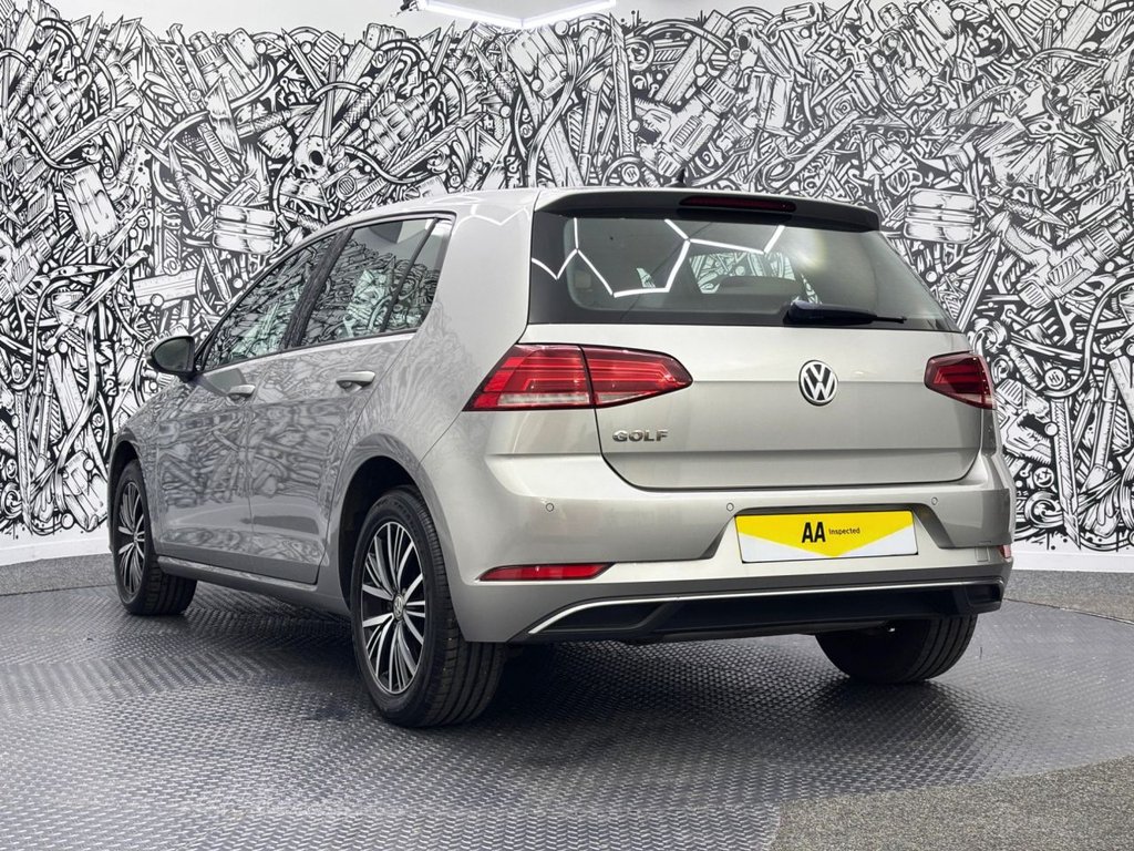 Used Volkswagen Golf 2018 for sale - 76303815: Photo 9
