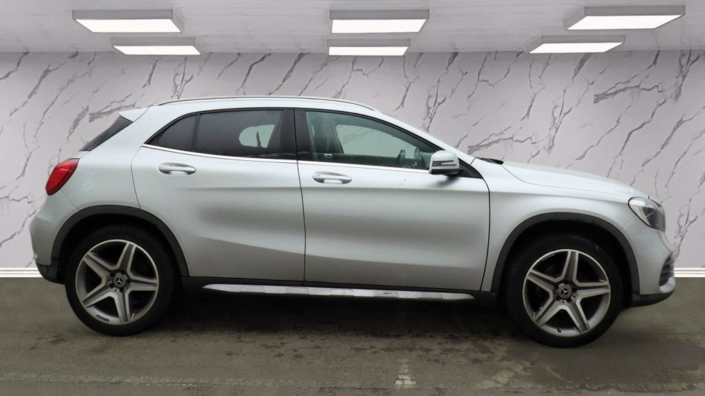 Used Mercedes-Benz GLA 2017 for sale - 77642980: Photo 7