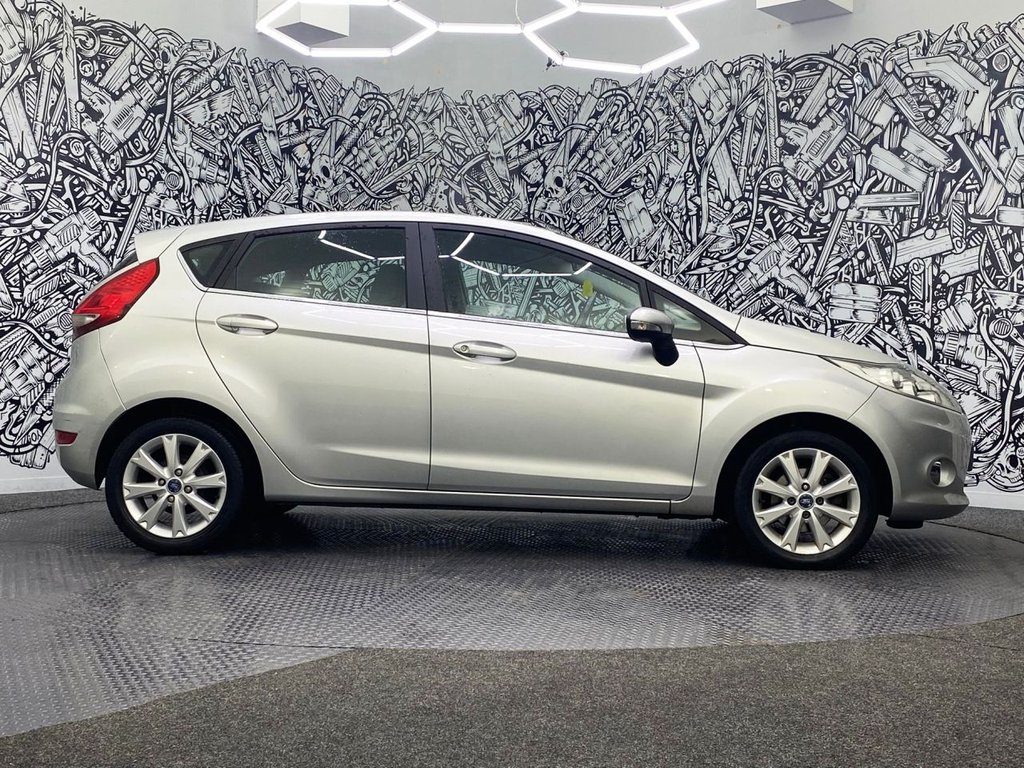 Used Ford Fiesta 2010 for sale - 76322993: Photo 11
