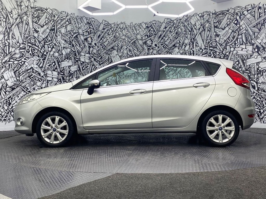 Used Ford Fiesta 2010 for sale - 76322993: Photo 12