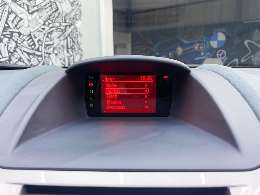 Used Ford Fiesta 2010 for sale - 76322993: Photo 15