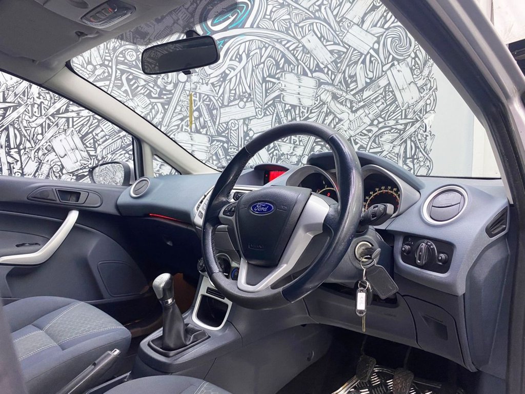 Used Ford Fiesta 2010 for sale - 76322993: Photo 20