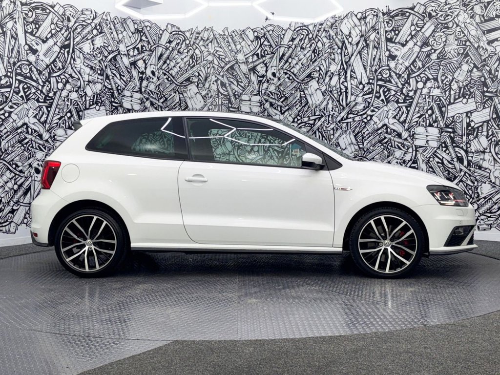 Used Volkswagen Polo 2015 for sale - 76527255: Photo 14