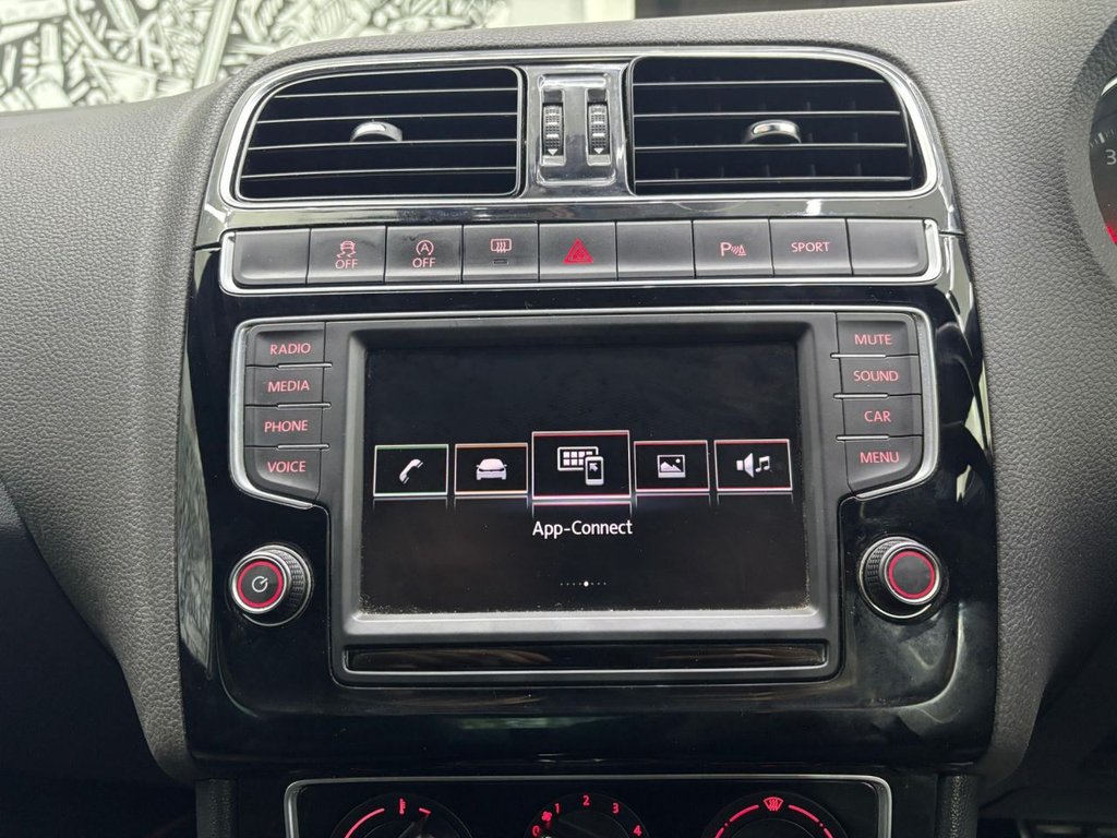 Used Volkswagen Polo 2015 for sale - 76527255: Photo 17