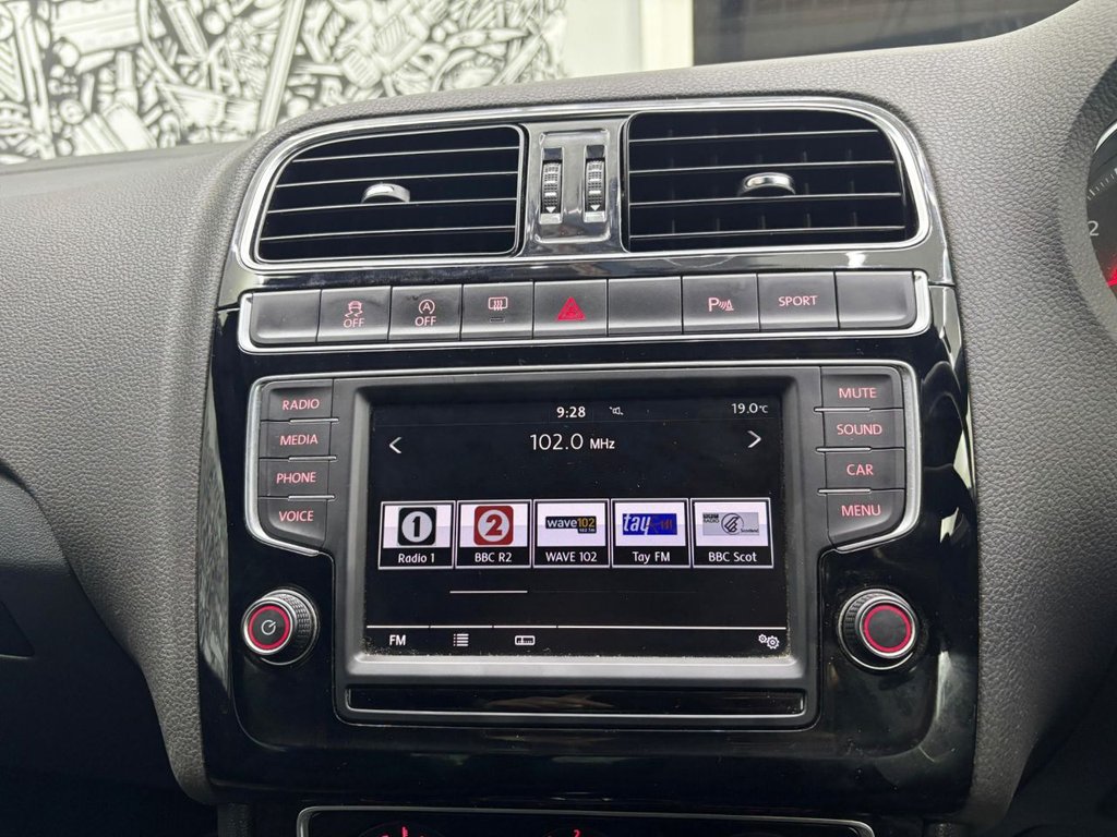 Used Volkswagen Polo 2015 for sale - 76527255: Photo 19