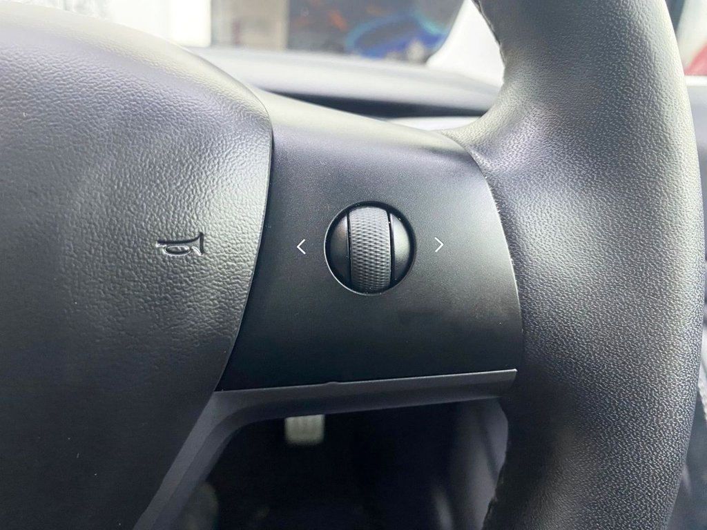 Used Tesla Model 3 2019 for sale - 76162988: Photo 21