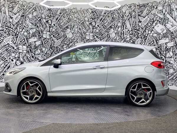 Used Ford Fiesta 2020 for sale - 76010415: Photo 12