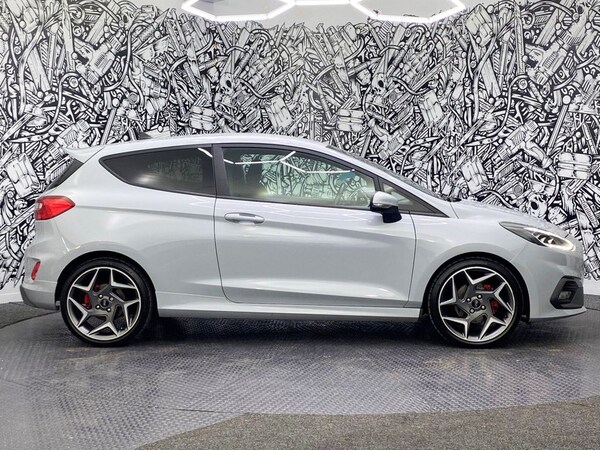Used Ford Fiesta 2020 for sale - 76010415: Photo 14