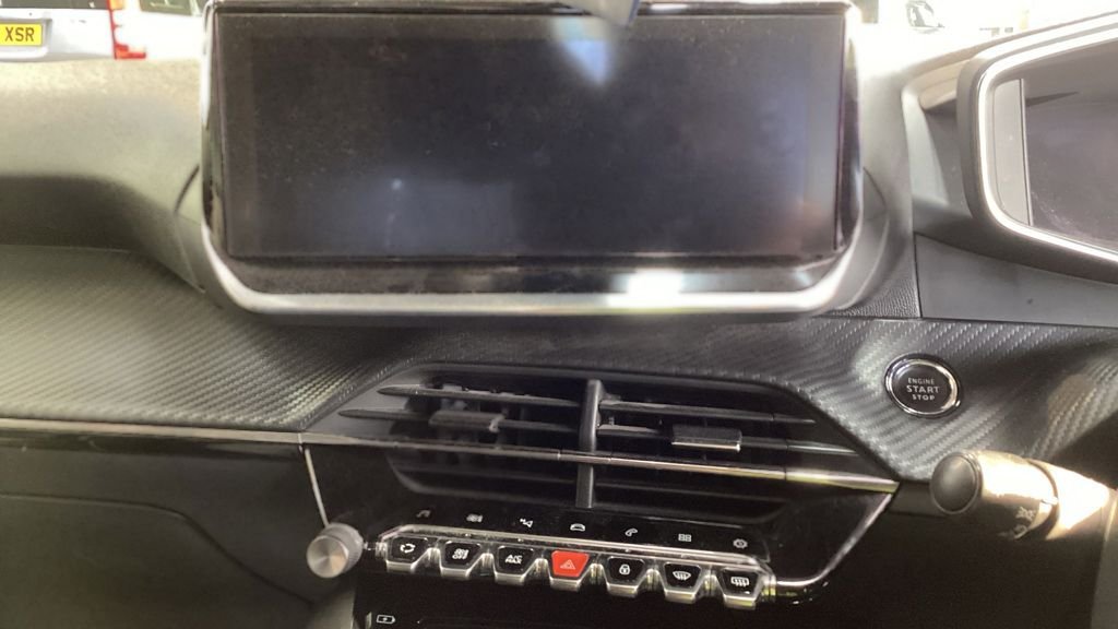 Used Peugeot 2008 2020 for sale - 76698780: Photo 8