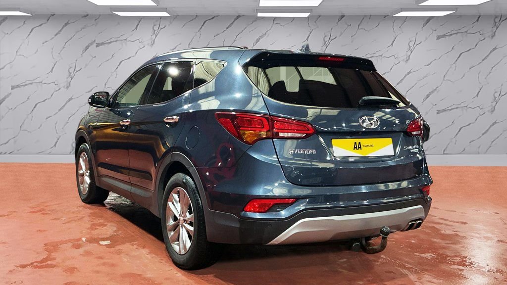 Used Hyundai Santa Fe 2016 for sale - 77642729: Photo 5