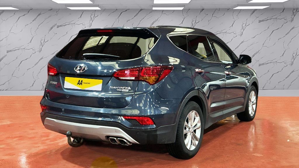 Used Hyundai Santa Fe 2016 for sale - 77642729: Photo 6