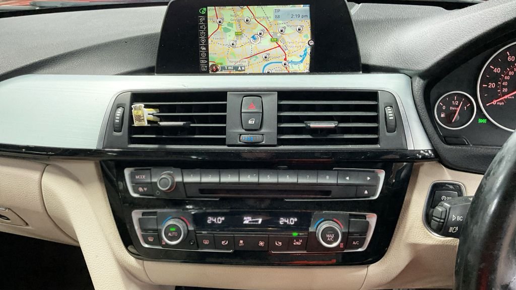 Used BMW 3 Series 2016 for sale - 77642905: Photo 10