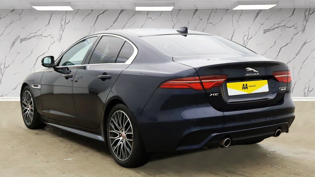 Used Jaguar XE 2019 for sale - 78145148: Photo 5