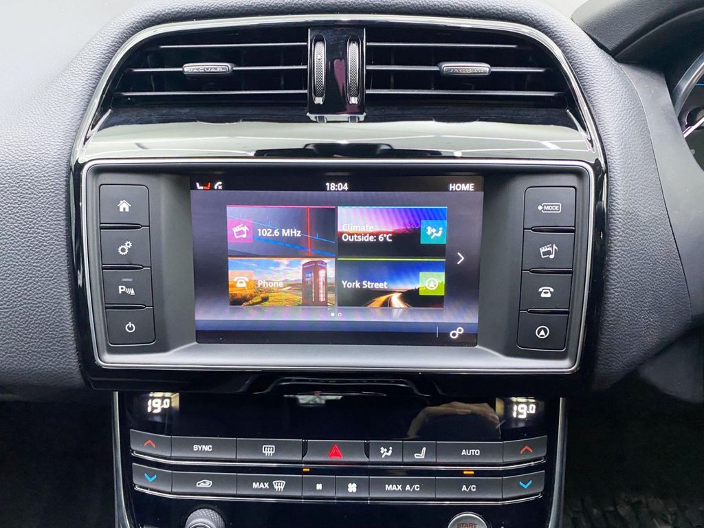 Used Jaguar XE 2017 for sale - 77520494: Photo 17