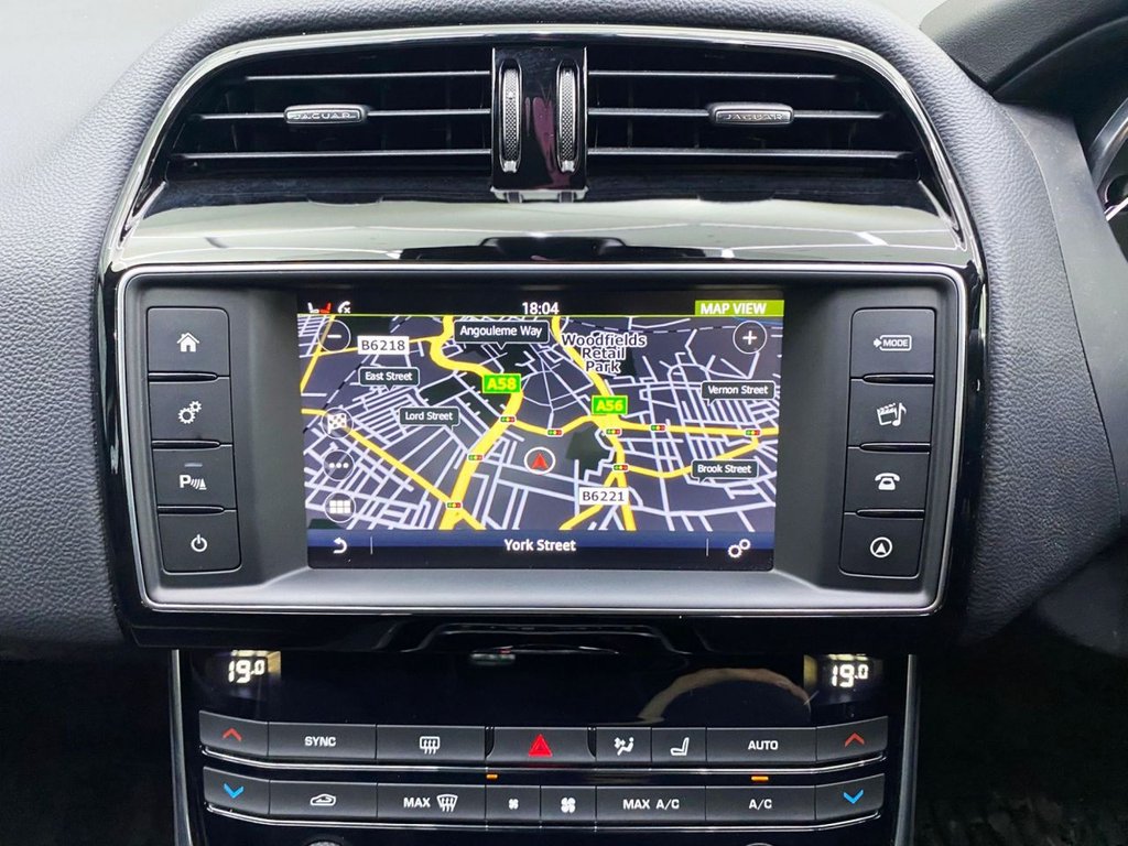 Used Jaguar XE 2017 for sale - 77520494: Photo 21