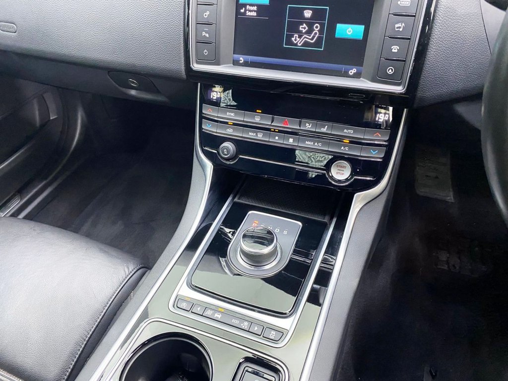 Used Jaguar XE 2017 for sale - 77520494: Photo 22