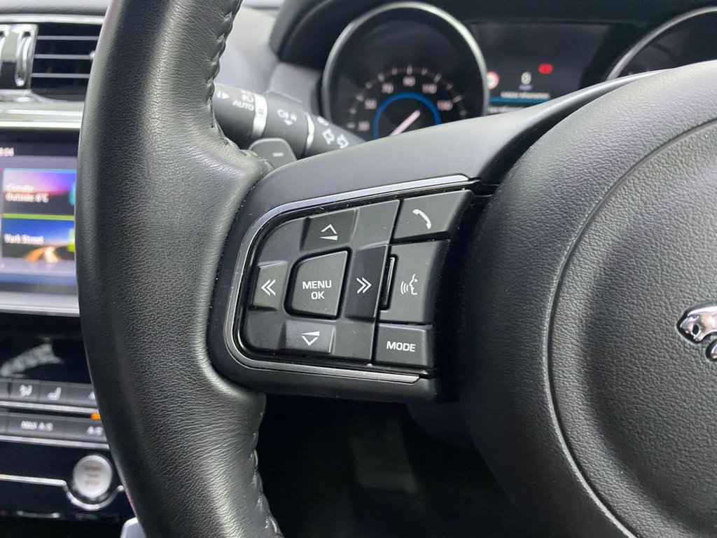 Used Jaguar XE 2017 for sale - 77520494: Photo 26