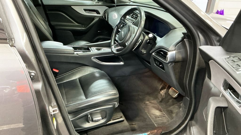 Used Jaguar F-Pace 2019 for sale - 77384353: Photo 12