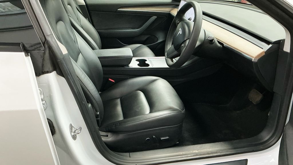 Used Tesla Model 3 2021 for sale - 76132654: Photo 10
