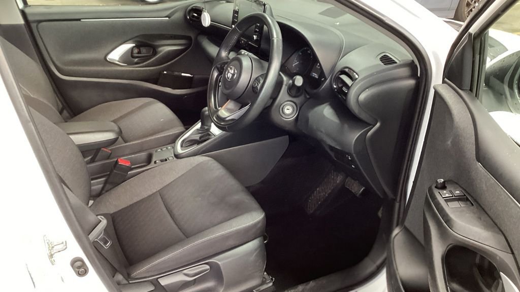 Used Toyota Yaris 2022 for sale - 76724633: Photo 11