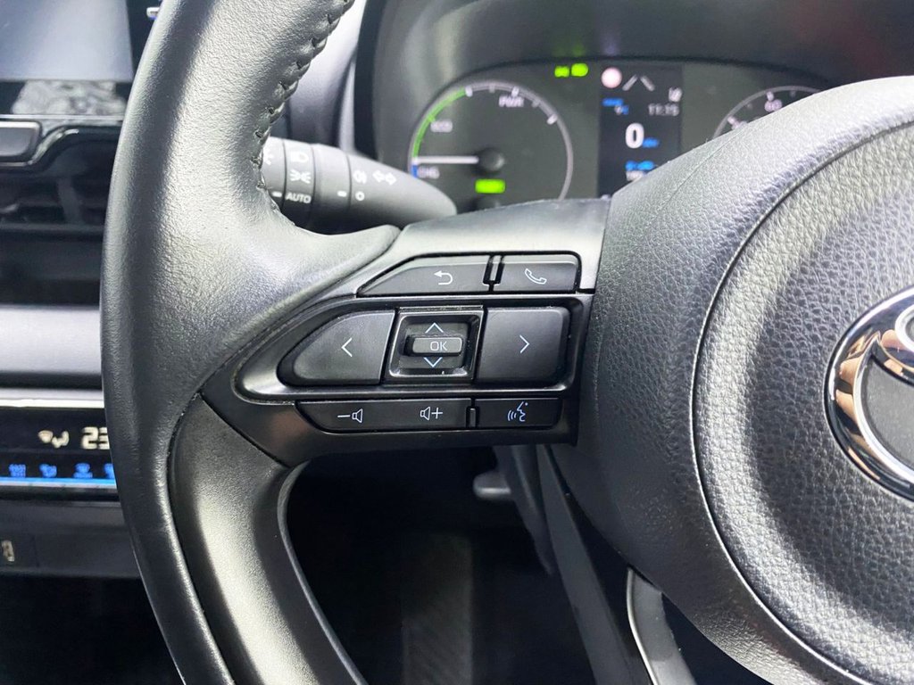 Used Toyota Yaris 2022 for sale - 76724633: Photo 20