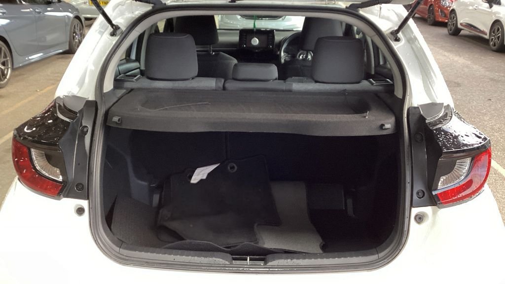 Used Toyota Yaris 2022 for sale - 76724633: Photo 9