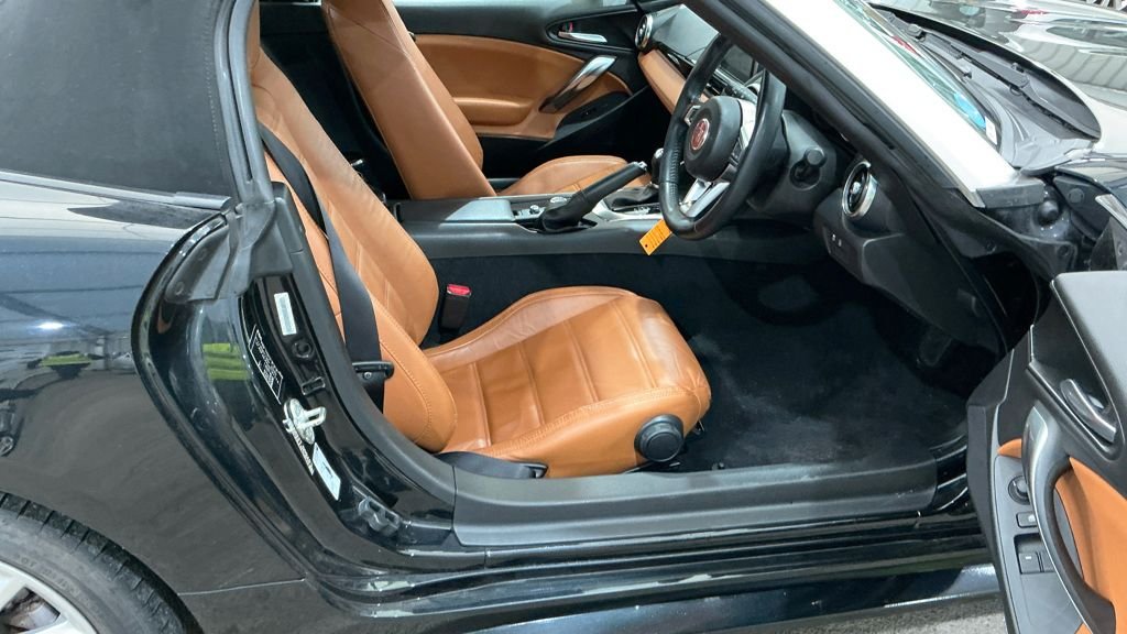 Used Fiat 124 Spider 2017 for sale - 76396066: Photo 11