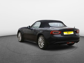 Used Fiat 124 Spider 2017 for sale - 76396066: Photo