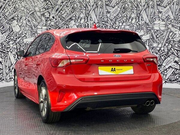 Used Ford Focus 2018 for sale - 76092806: Photo 9