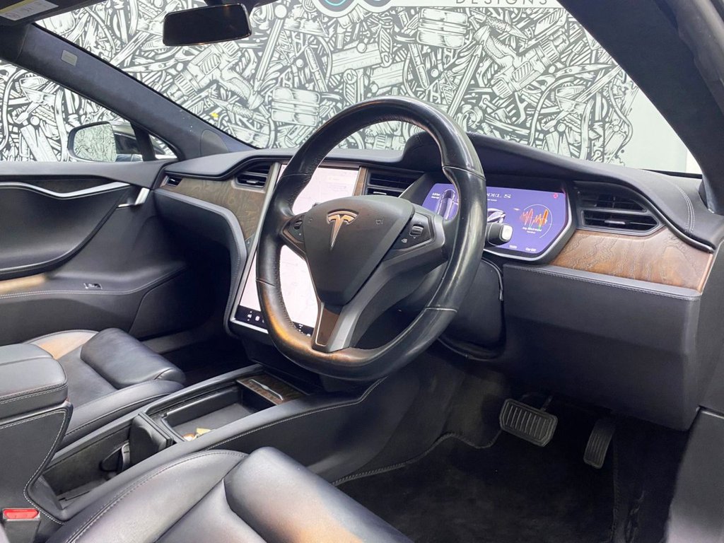 Used Tesla Model S 2020 for sale - 76380044: Photo 24