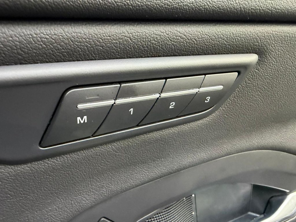 Used Jaguar E-Pace 2018 for sale - 77394416: Photo 38