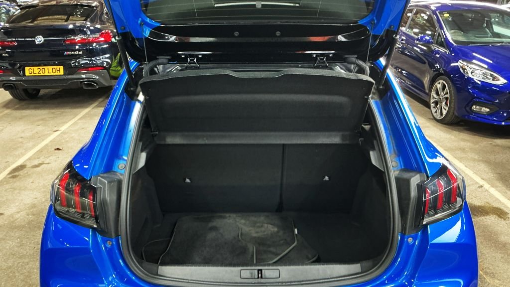 Used Peugeot 208 2023 for sale - 77642812: Photo 14