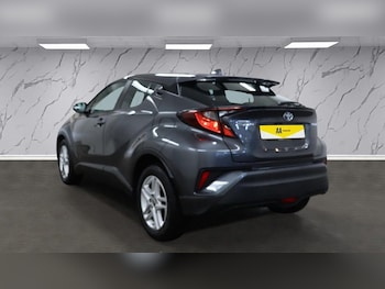 Used Toyota C-HR 2021 for sale - 76407008: Photo