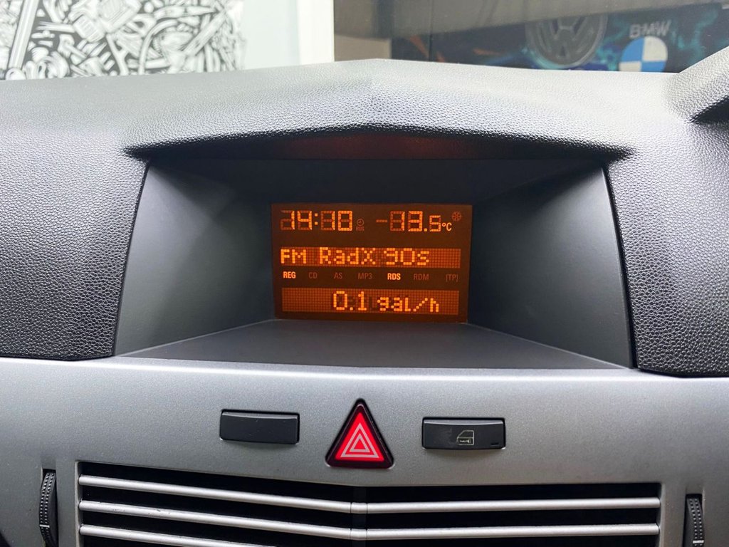 Used Vauxhall Astra 2010 for sale - 76313263: Photo 15