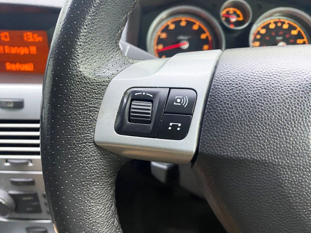 Used Vauxhall Astra 2010 for sale - 76313263: Photo 16