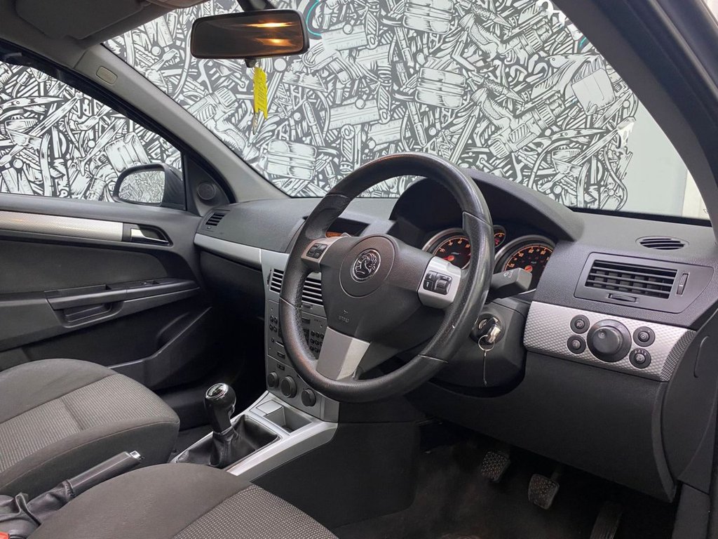 Used Vauxhall Astra 2010 for sale - 76313263: Photo 19