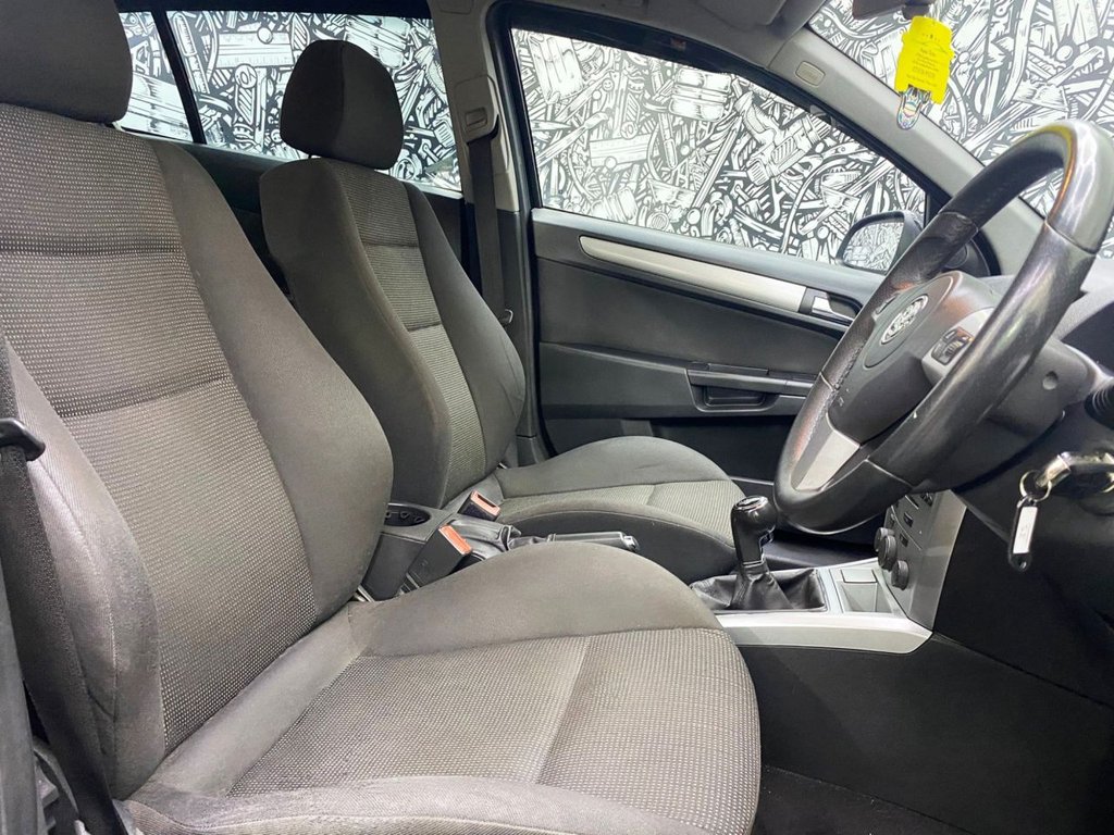 Used Vauxhall Astra 2010 for sale - 76313263: Photo 20