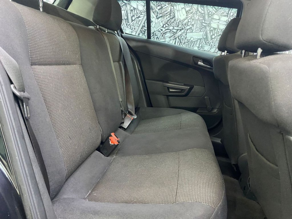 Used Vauxhall Astra 2010 for sale - 76313263: Photo 21