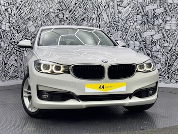 Used BMW 3 Series 2019 for sale - 75693003: Photo