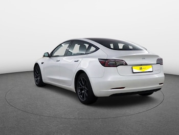 Used Tesla Model 3 2021 for sale - 76105972: Photo 4